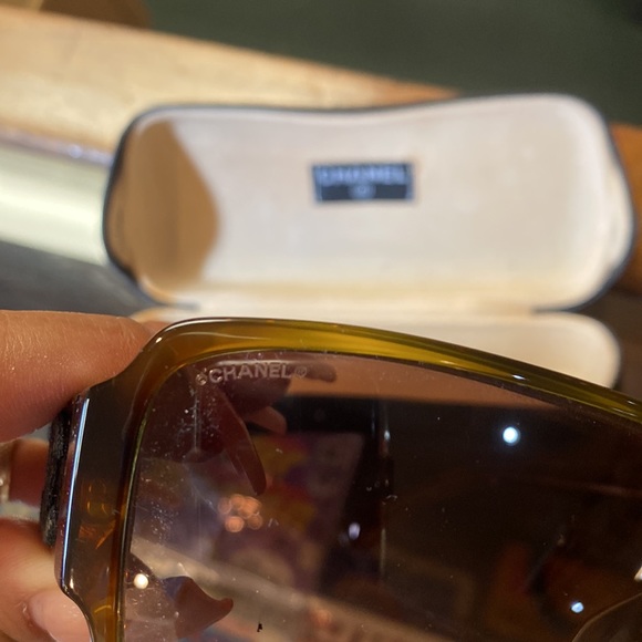 Vintage Chanel glasses - Picture 4 of 4